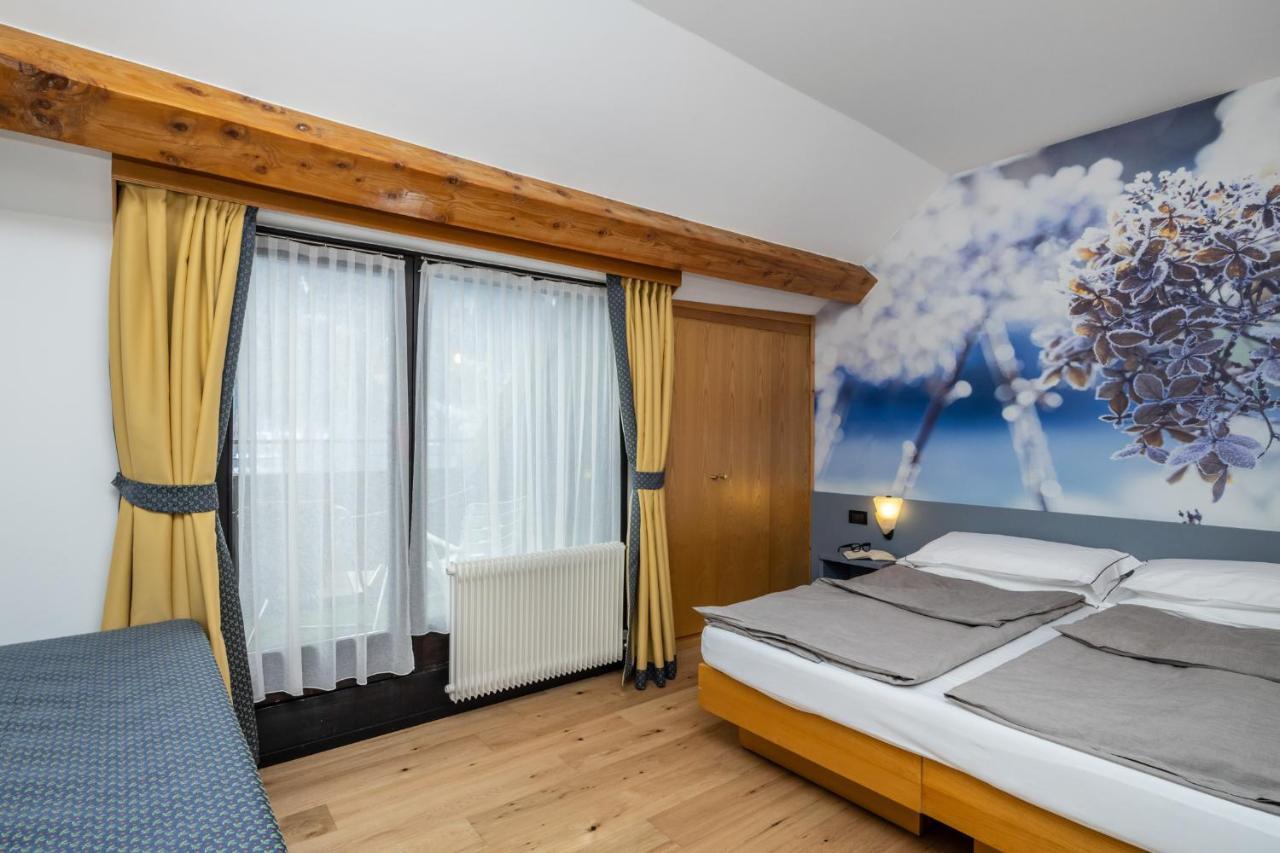 Pippo Hotel Terzolas Eksteriør bilde
