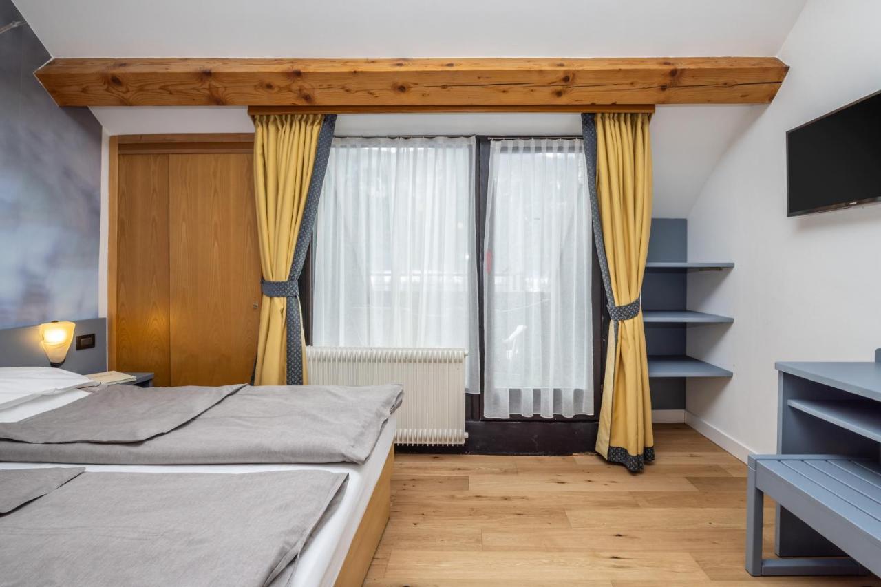 Pippo Hotel Terzolas Eksteriør bilde