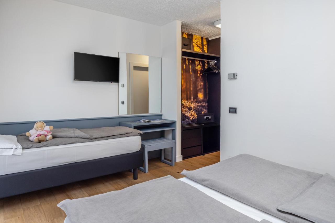 Pippo Hotel Terzolas Eksteriør bilde