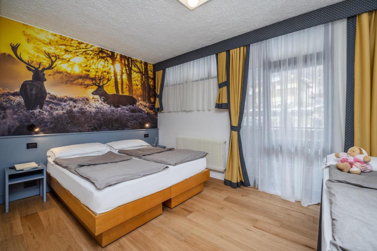 Pippo Hotel Terzolas Eksteriør bilde